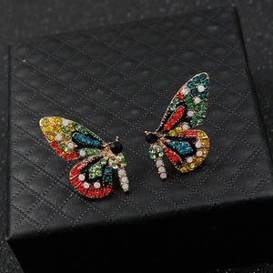 Pendientes de mariposa de edición limitada decorados con circonitas